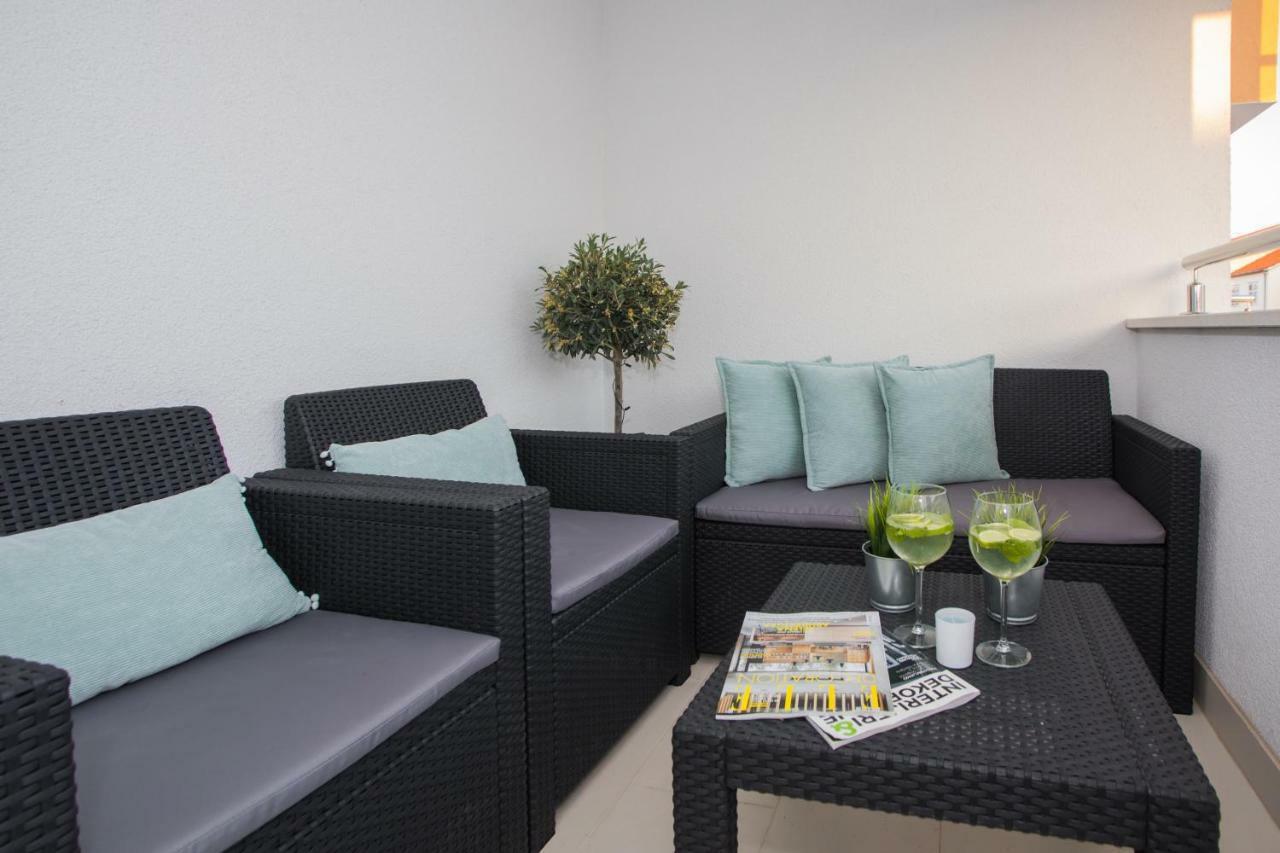 Apartment Luni Primosten Ngoại thất bức ảnh