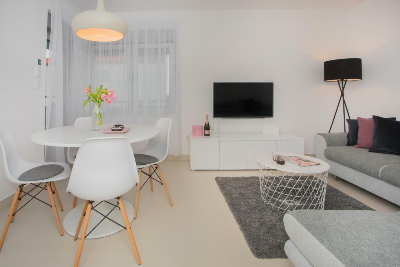 Apartment Luni Primosten Ngoại thất bức ảnh